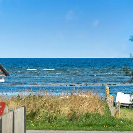 2 Bedroom Beautiful In * Allingåbro