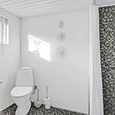 2 Bedroom Beautiful In