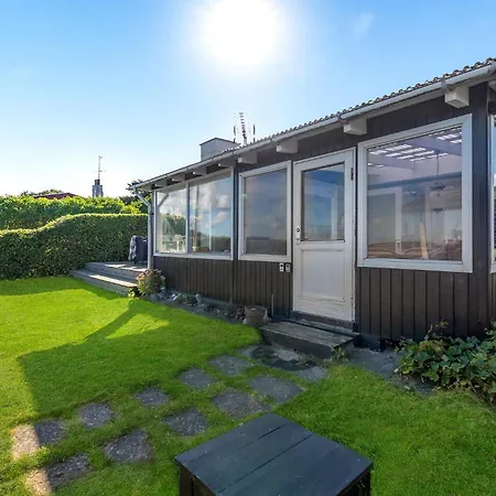 2 Bedroom Beautiful In * Allingåbro